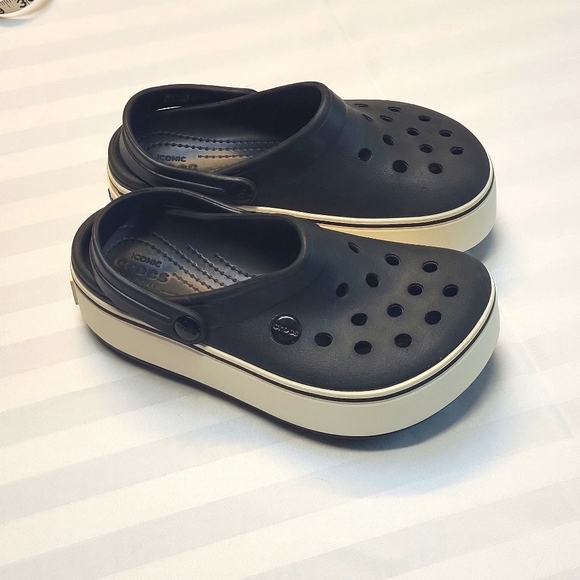 Platform Navy and White Crocs - Picture 1 of 12